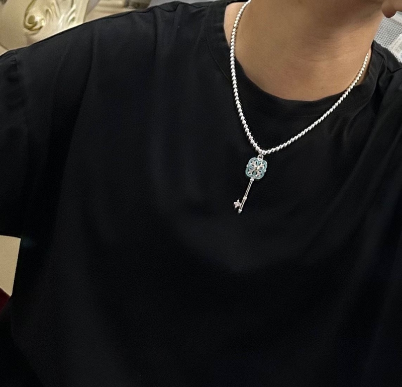 T*f*ny necklaces